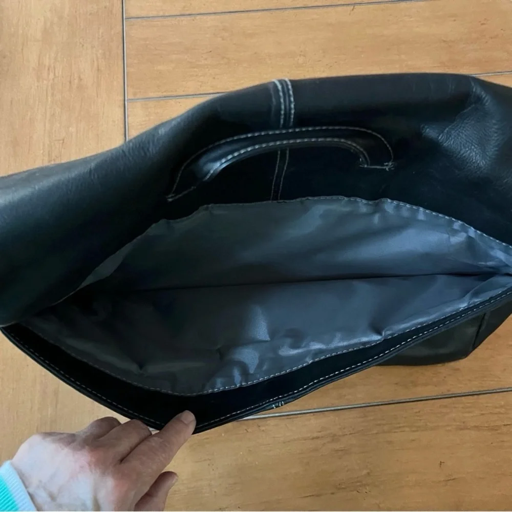 Classic Black Leather Messenger Bag